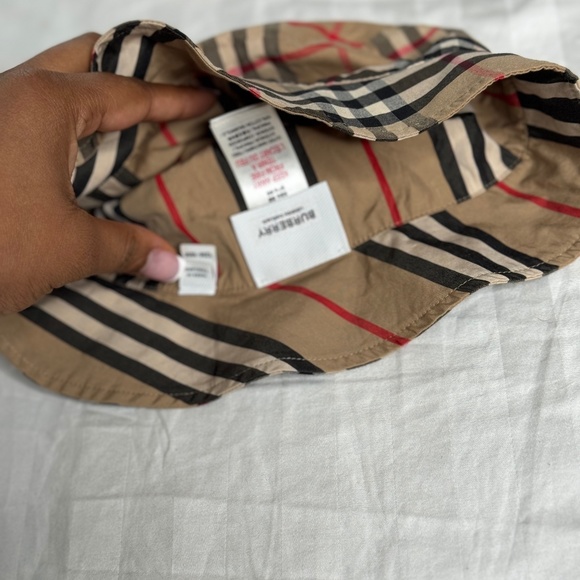 Burberry Bucket hat
